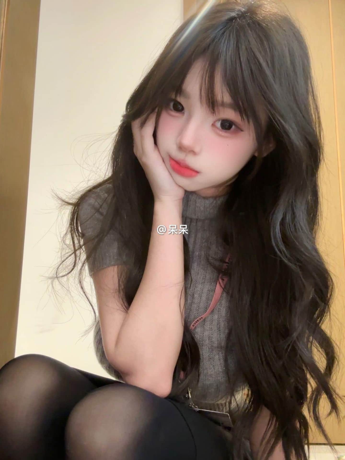 抖音 呆呆 7套 微密圈写真图集视频下载 偶像派2029插图6 抖音 呆呆 7套 微密圈写真图集视频下载 偶像派2029插图6