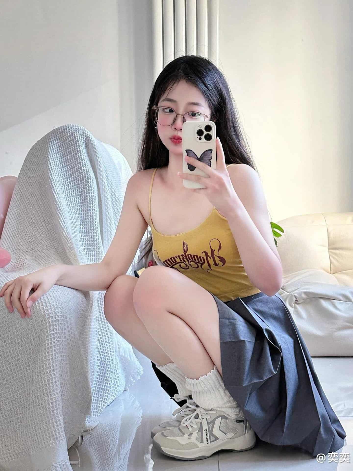 抖音 奕奕jiojio 3套 微密圈写真图集 视频下载 偶像派2074插图1 抖音 奕奕jiojio 3套 微密圈写真图集 视频下载 偶像派2074插图1