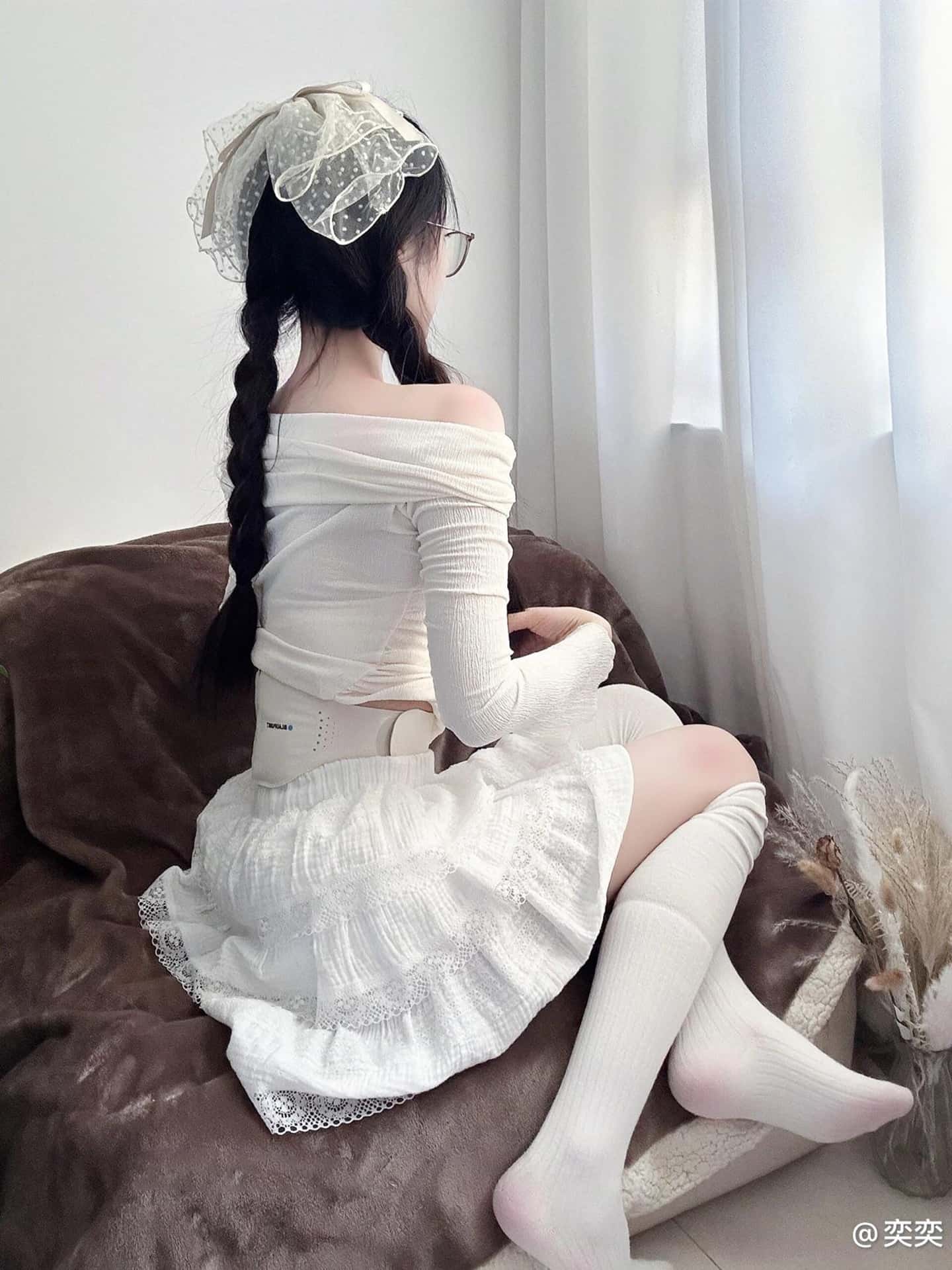 抖音 奕奕jiojio 3套 微密圈写真图集 视频下载 偶像派2074插图5 抖音 奕奕jiojio 3套 微密圈写真图集 视频下载 偶像派2074插图5