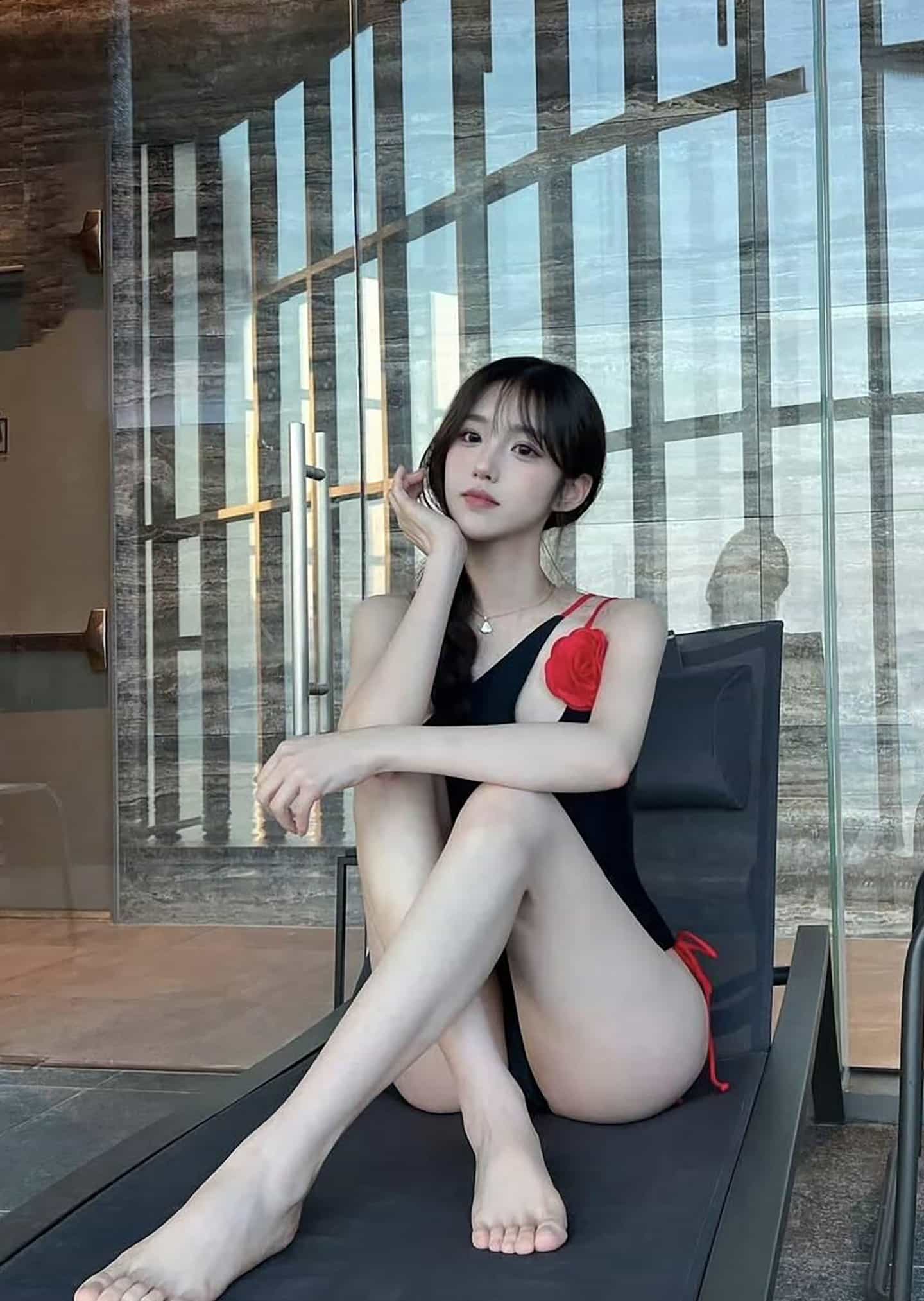 小小鲨余 1套 岛遇写真图集视频下载 偶像派2168插图1