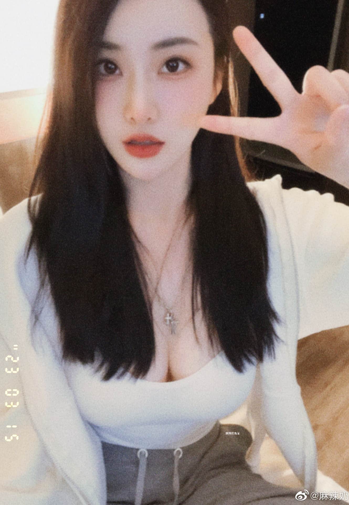 抖音 麻辣奶兔 82套 微密圈写真图集视频下载 偶像派2286插图1