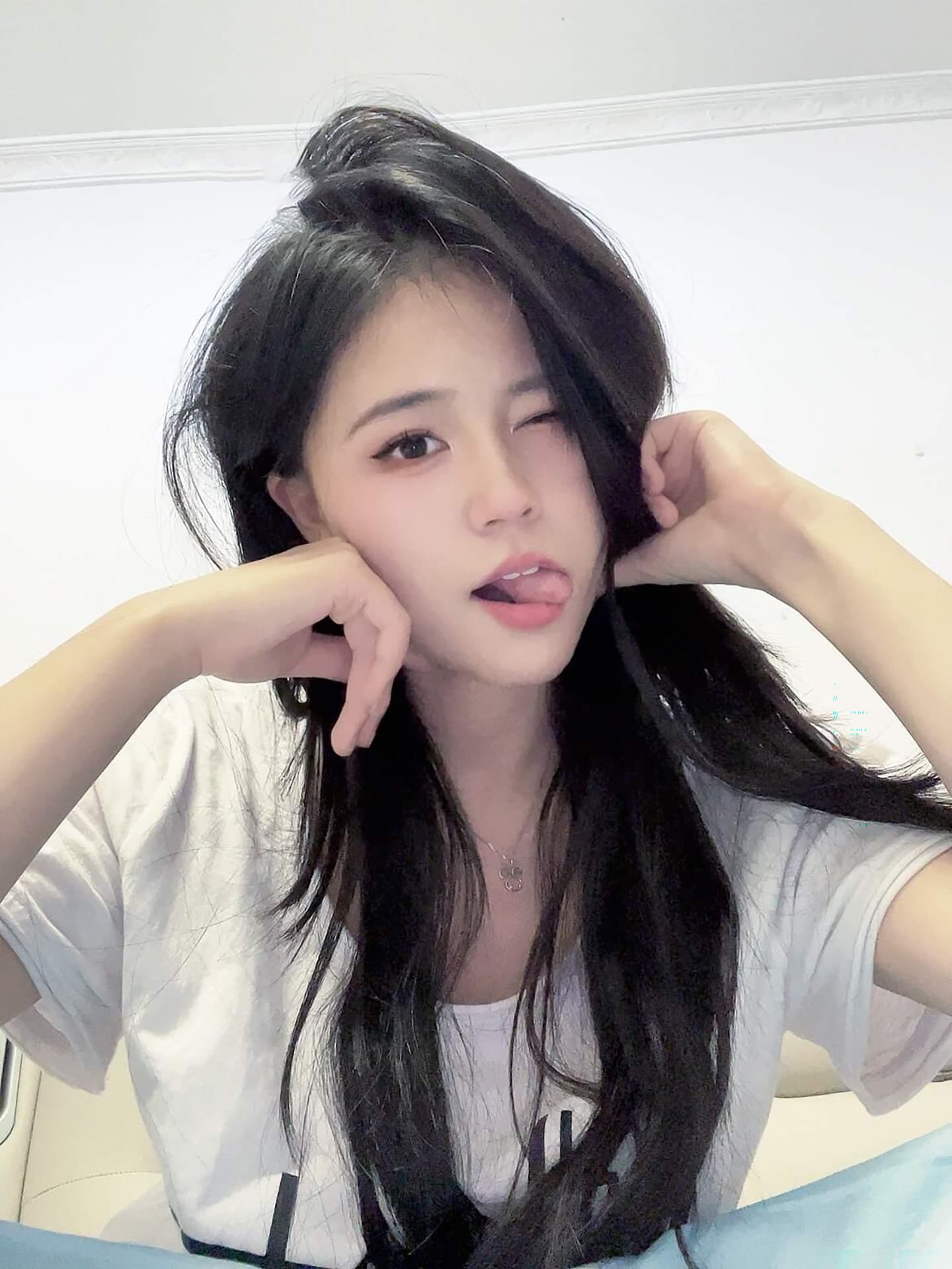 小熊同学 1套 岛遇写真图集视频下载 偶像派2405插图2