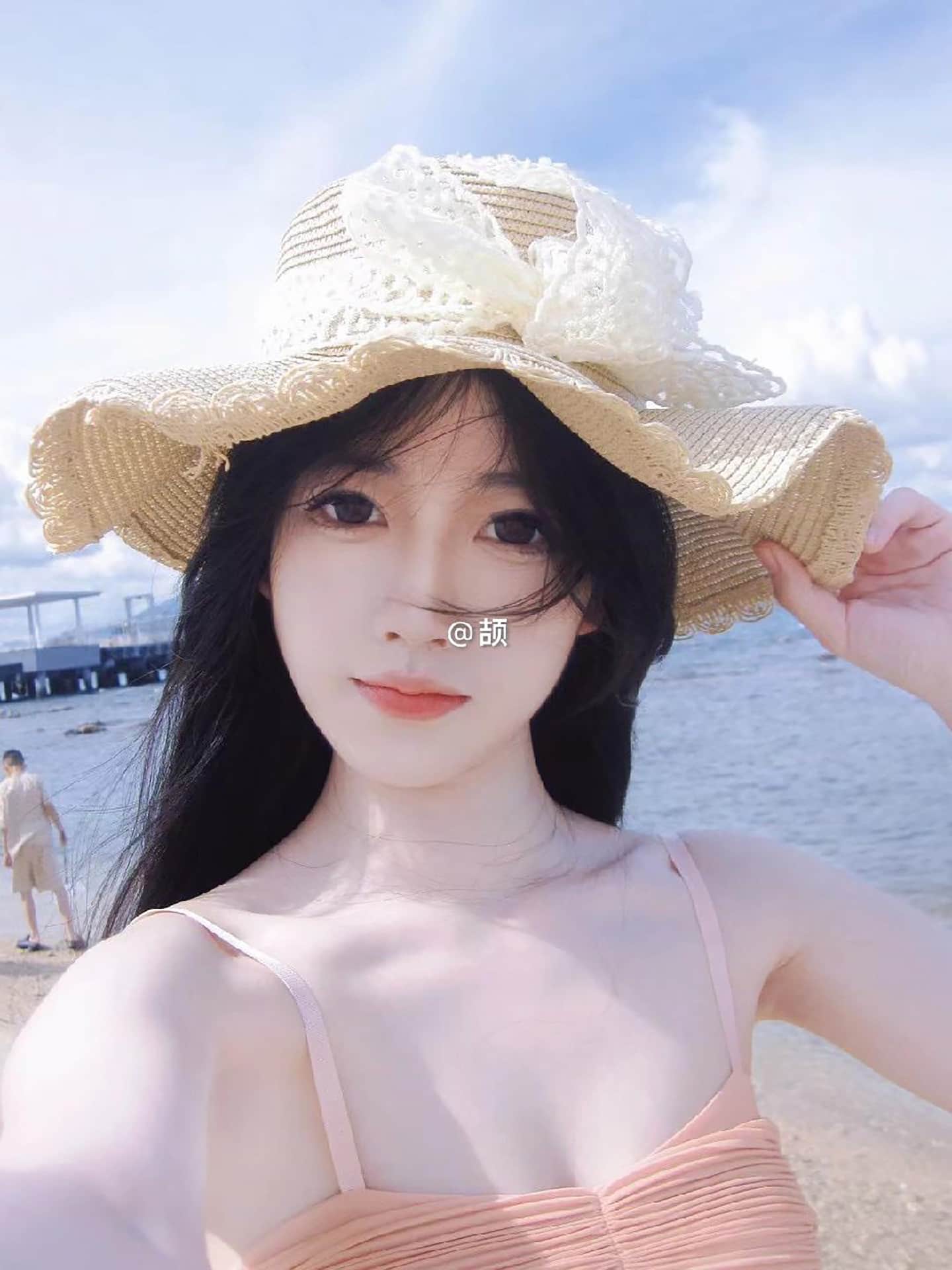 颉颉与猫咪 3套 微密圈写真图集视频下载 偶像派2503插图2 颉颉与猫咪 3套 微密圈写真图集视频下载 偶像派2503插图2