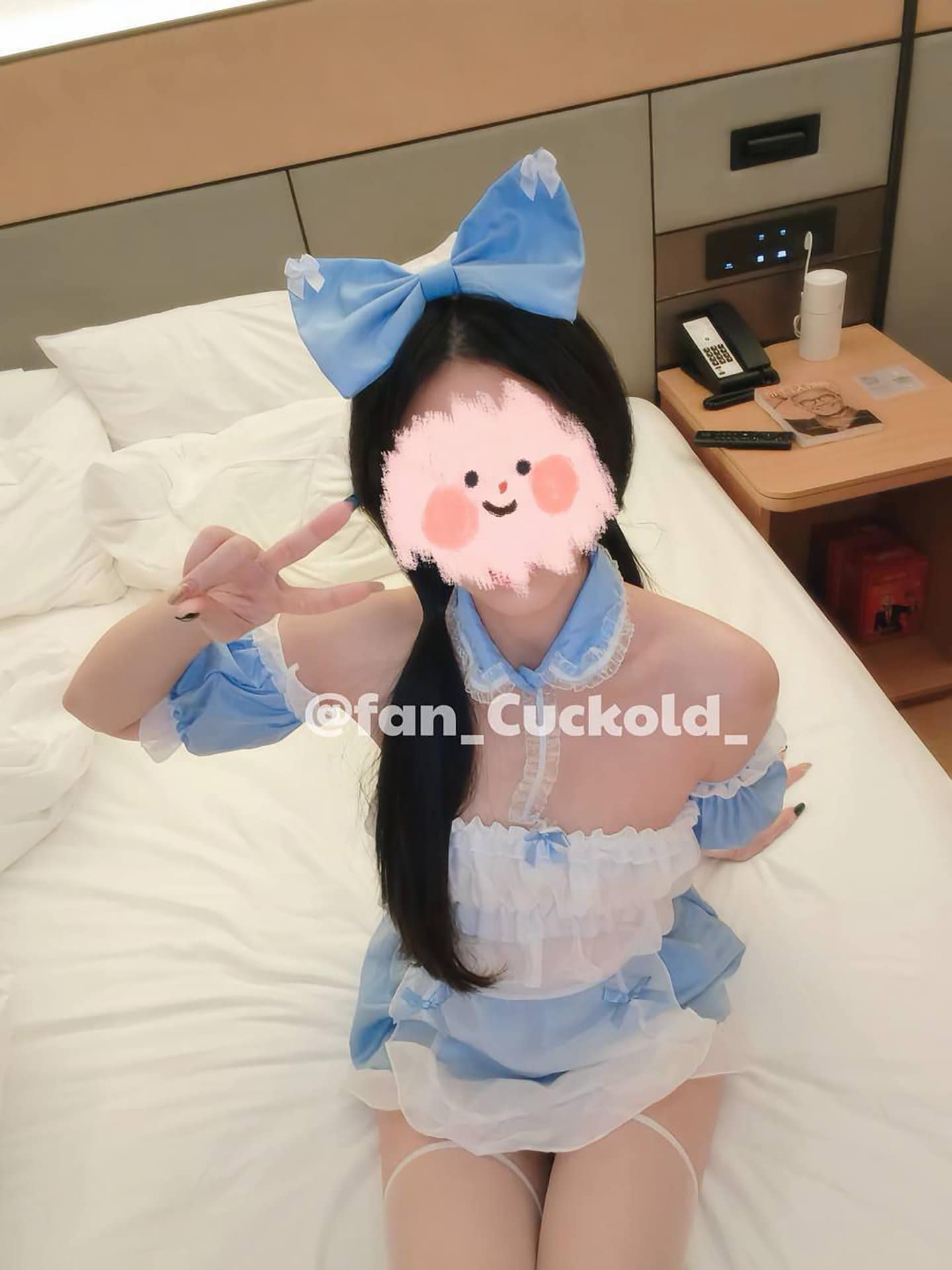 饭饭吖(fan_Cuckold_) 32套 全套写真图集视频下载 偶像派2549插图3 饭饭吖(fan_Cuckold_) 32套 全套写真图集视频下载 偶像派2549插图3